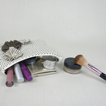 COSMETIC BAG IN BROWN POLKA DOTS //ON SALE//