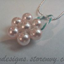 "Pearl" flower necklace
