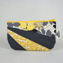 SCRAPPY POUCH IN YELLOW & GREY SUNBURST