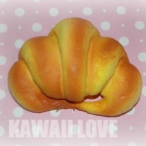 JUMBO Croissant Squishy