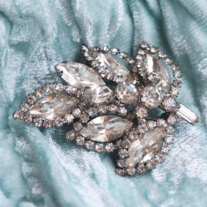 Vintage Weiss Clear Rhinestone Brooch Pin