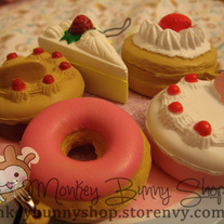 Kawaii Rare Cake Squishy