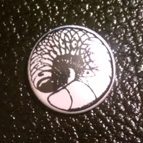 Worm_20button_medium