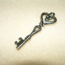 Skeleton Key ~ Charm