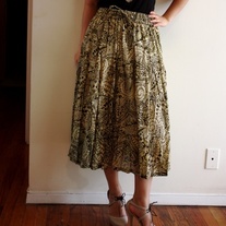 Goldlongskirt_medium