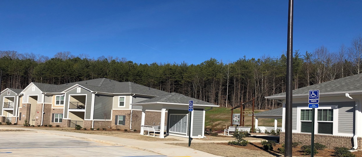 Village at Hixon Pond Apartment Fort Payne, AL