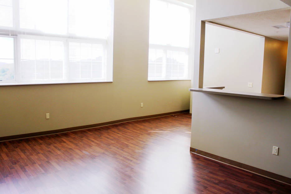 College Hill Apartments Apartment Paoli, IN