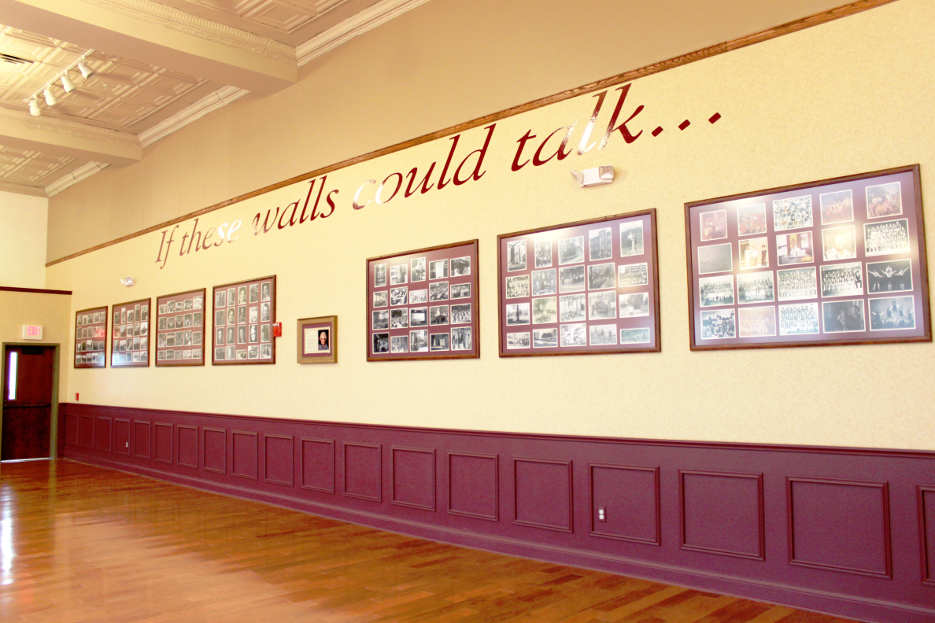 College Hill Apartments Apartment Paoli, IN