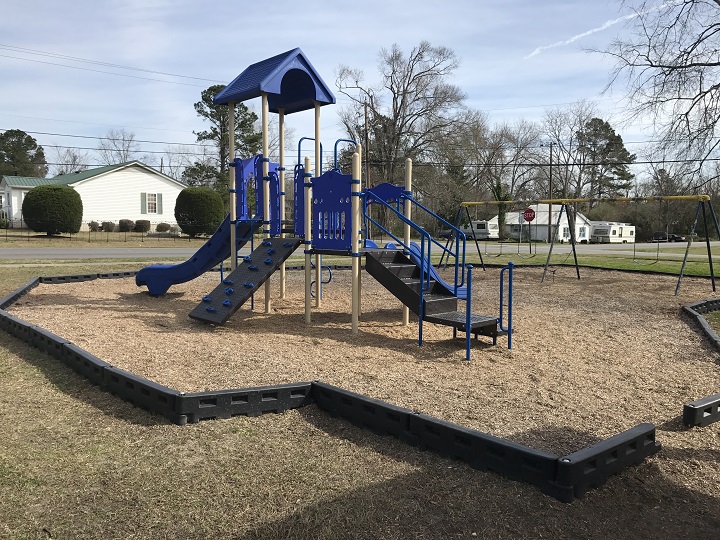 LANDURA Management Associates