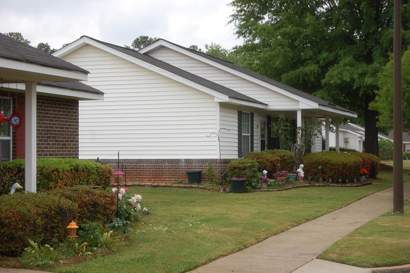 Club Court Apartments I & II Apartment Cartersville, GA