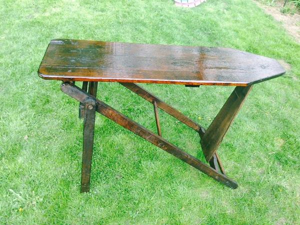 10 Old Cleaning Items Remind Us What Laundry Day Used To Be Like