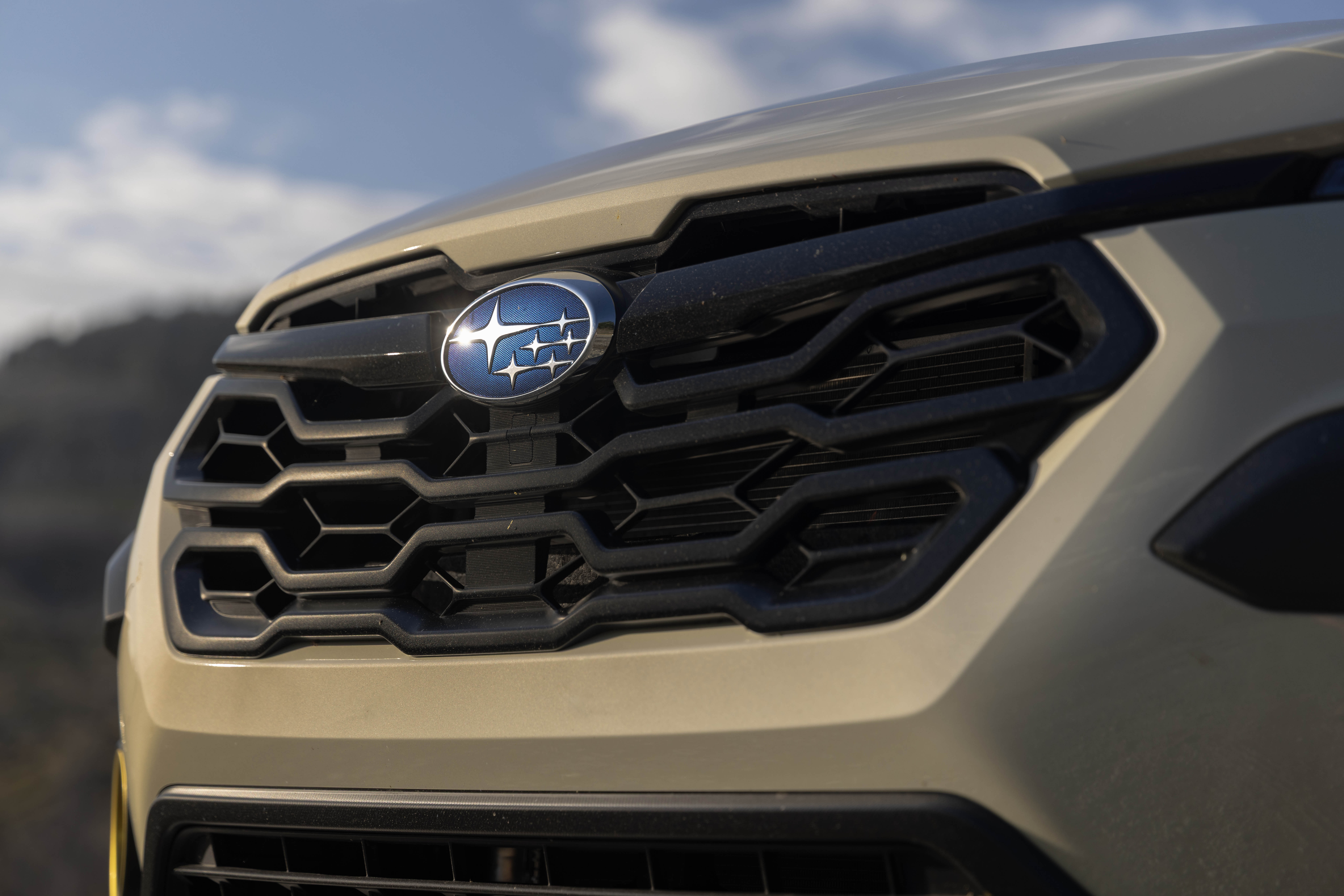 Subaru Crosstrek 공식 주행 이미지