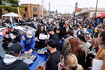 Fans flock to downtown Potosi, MO for parc expose on Friday.