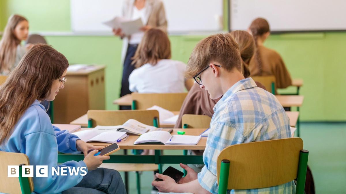 Thumbnail of Schools in Barnet to become smartphone-free