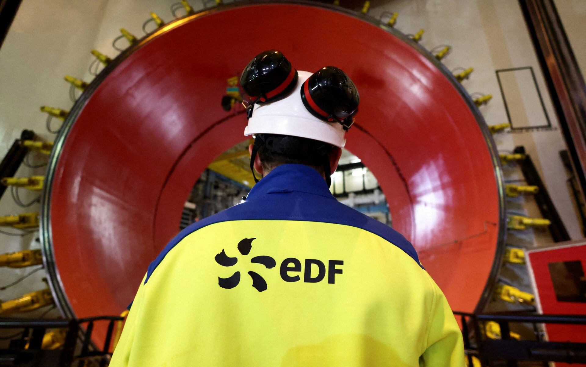 Thumbnail of French energy giant pulls out of race to build Britain’s first mini-nukes