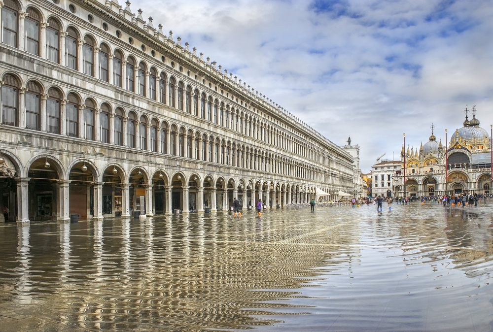 Thumbnail of 15 cities that could be underwater by 2030