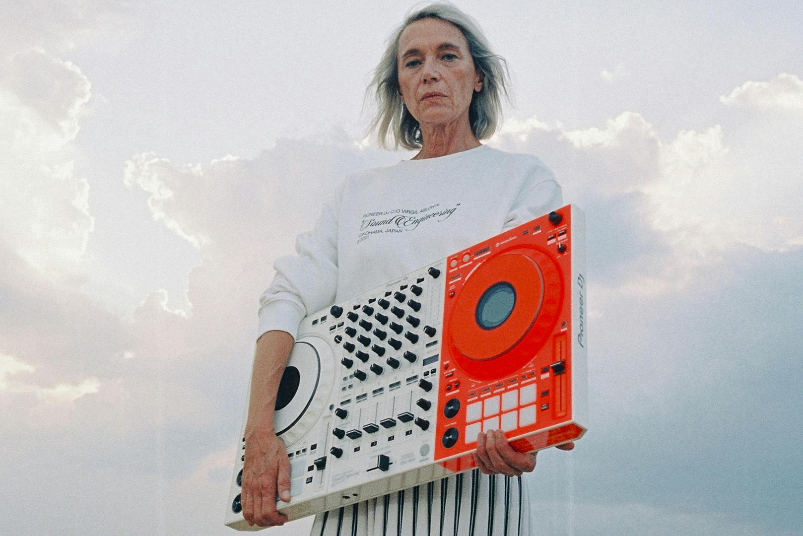 Thumbnail of END. Features | Pioneer DJ c/o Off-White™ "SOUND ENGINEERING"