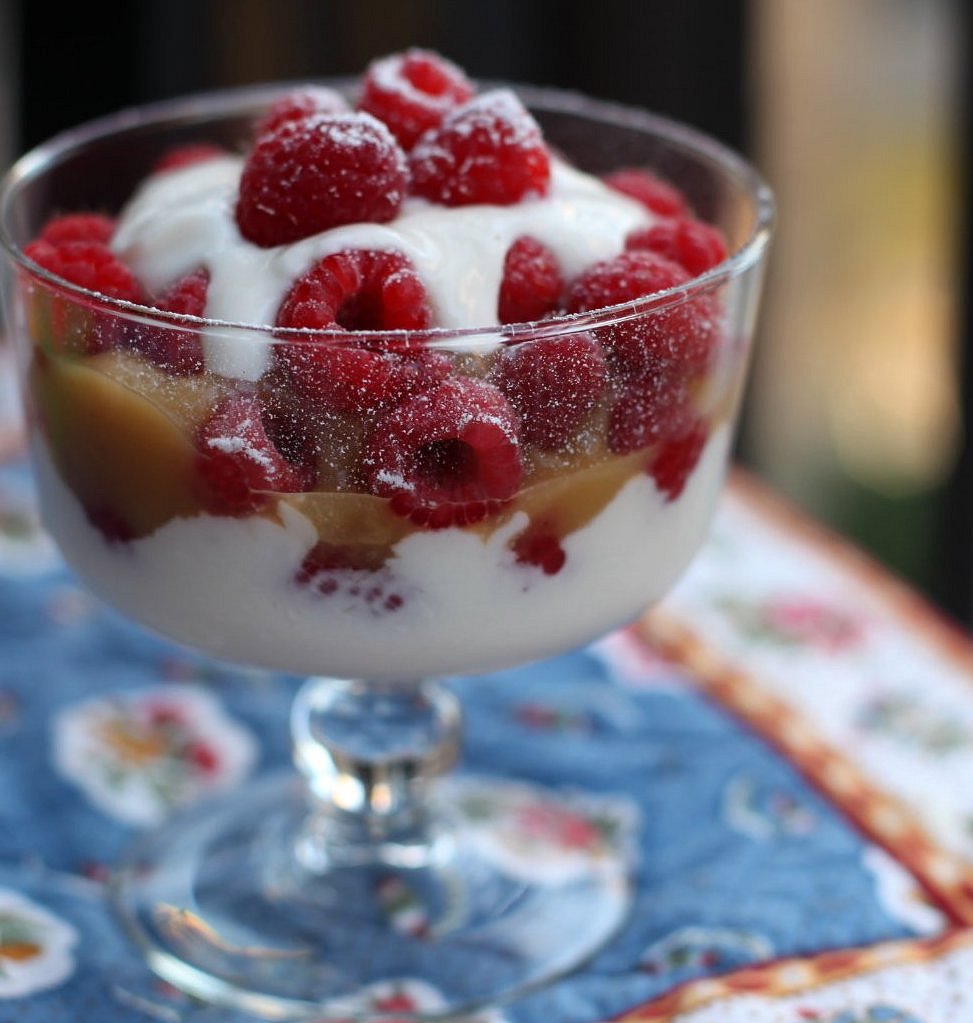 breakfast parfait with GoGo squeeZ