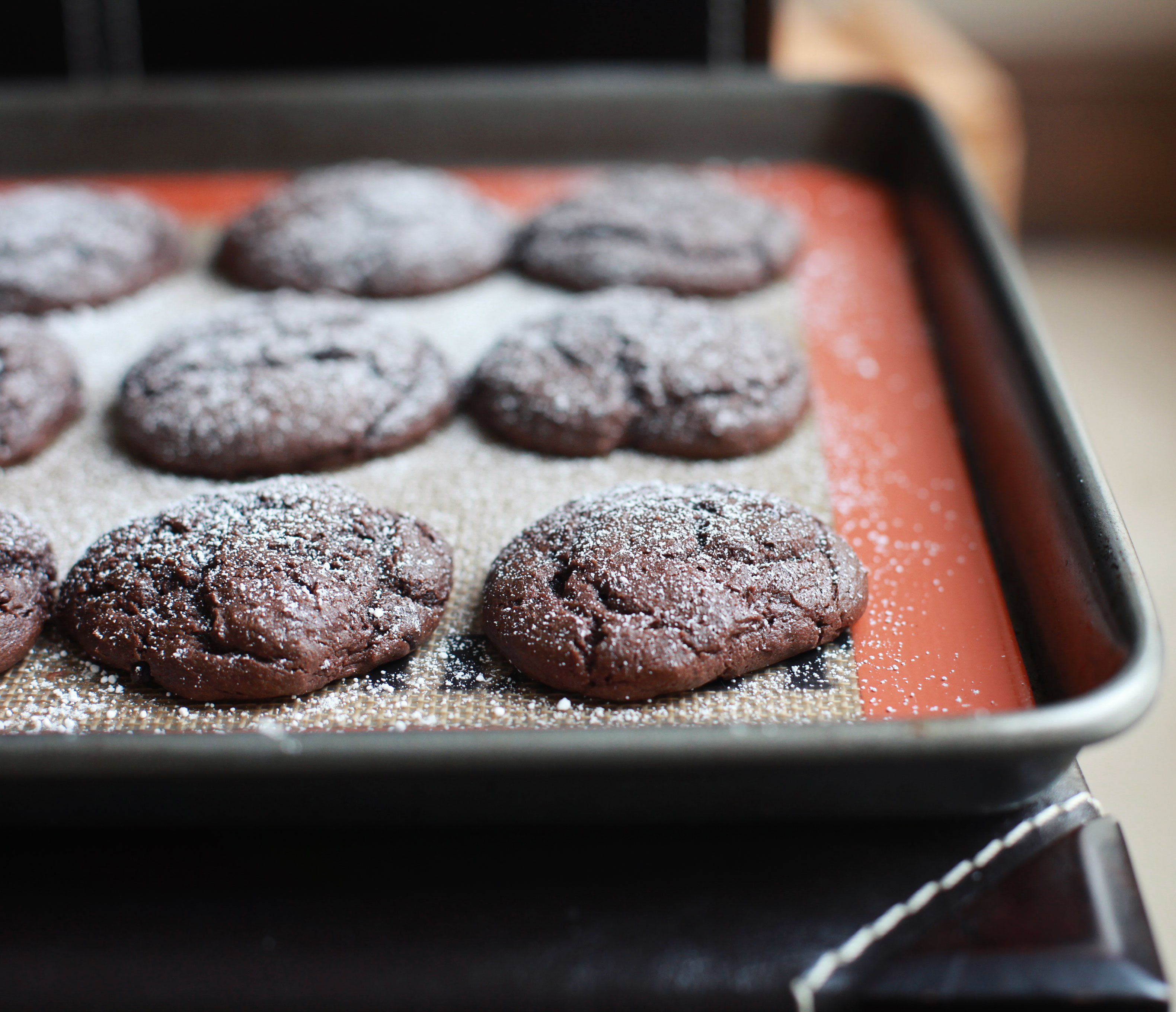Chocolate-Cake-Cookies-3-Sugarlaws