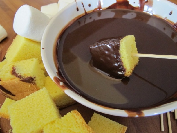 Bourbon Chocolate Fondue Recipe