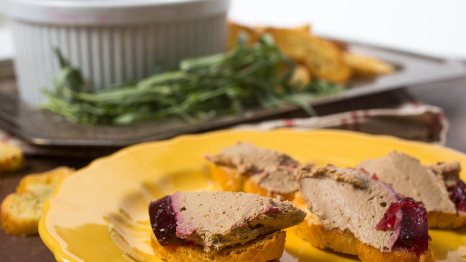 Chicken Liver P&acirct&eacute With Bourbon and Cranberry Gel&eacutee Recipe