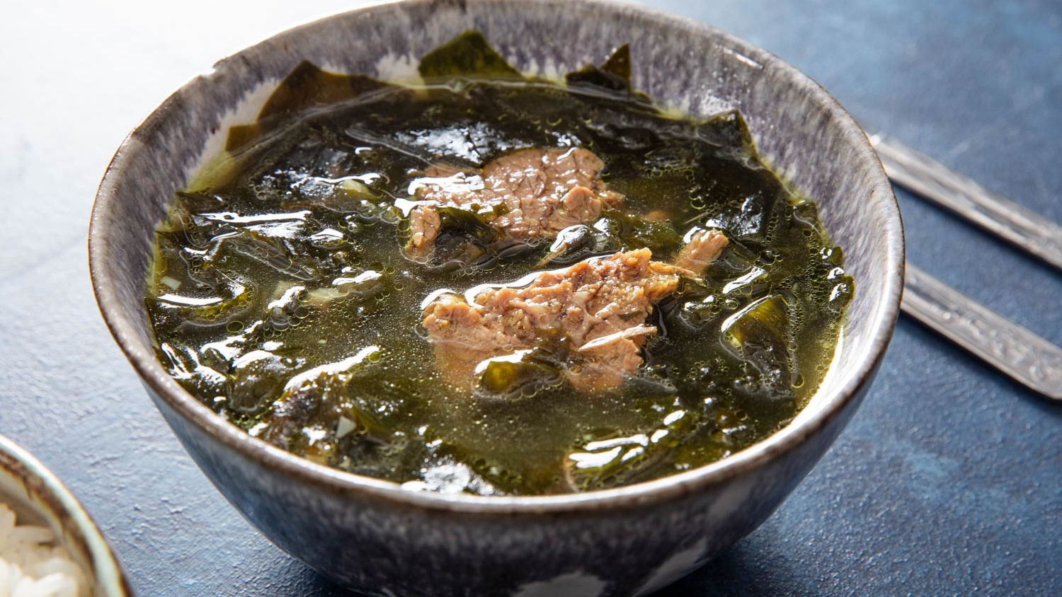 Korean Seaweed and Brisket Soup (Miyeok-Guk) Recipe