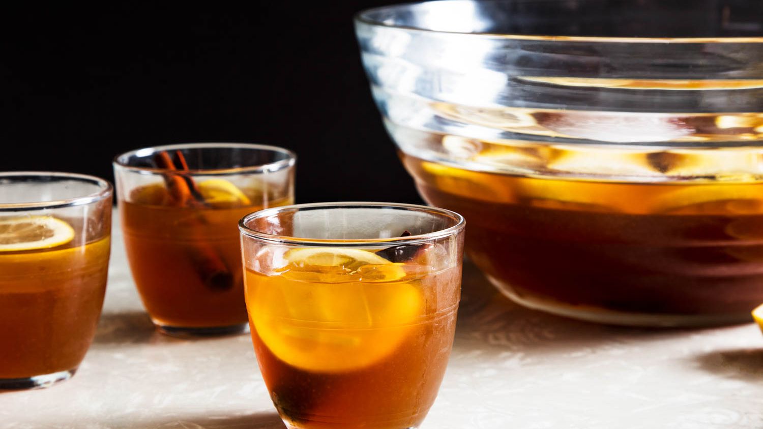 Make-Ahead Fig and Cinnamon Punch Recipe