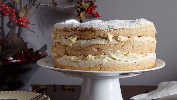 Meringue and Sweet Butter Cake Recipe