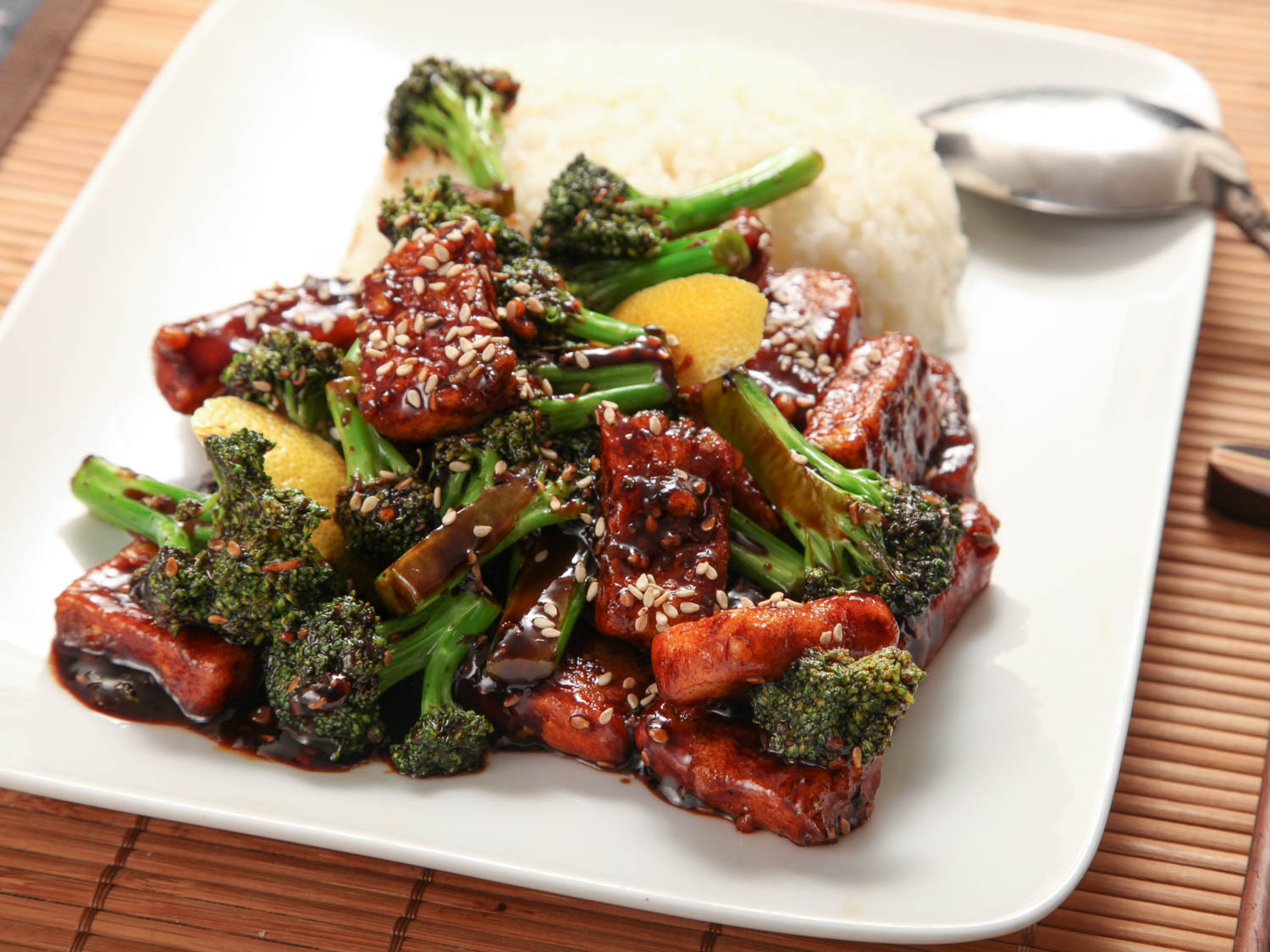 Vegan Crispy Stir-Fried Tofu With Broccoli Recipe