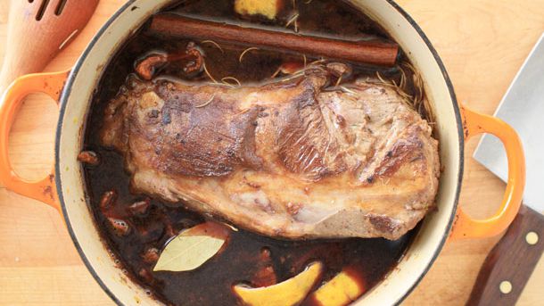Wine-Braised Venison Neck Recipe