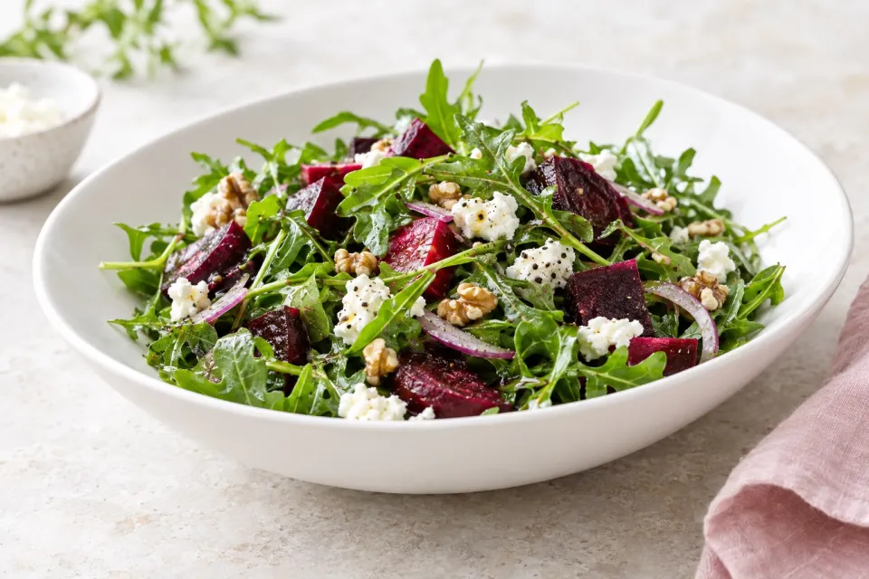 Arugula Salad with Beets and Goat Cheese