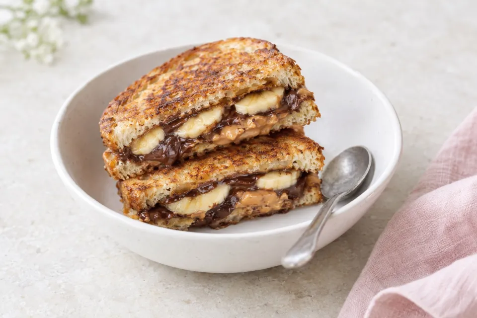 Grilled Peanut Butter Nutella and Banana Sandwich