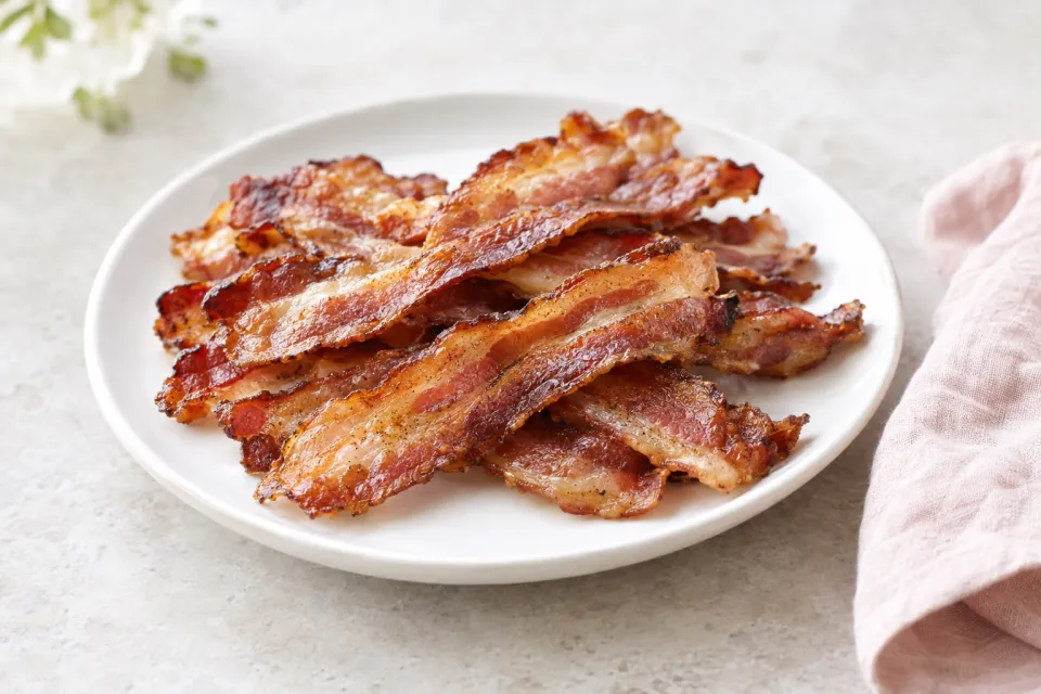 How to Make Bacon in the Oven