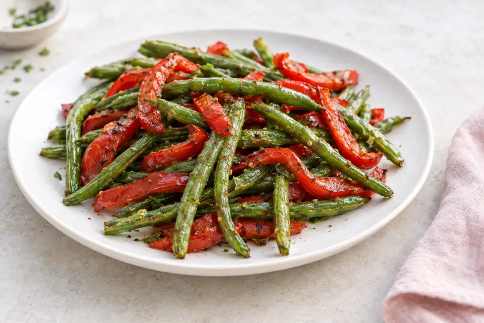 Roasted Green Beans and Red Peppers