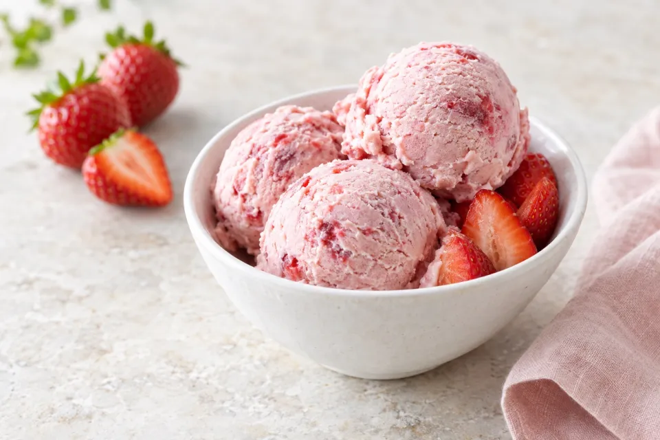 Vegan Strawberry Ice Cream