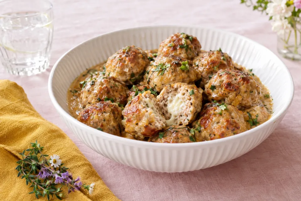 Crock Pot Cheese Stuffed Turkey Meatballs