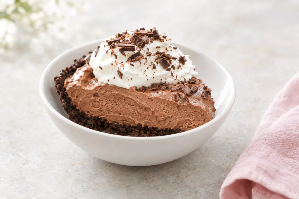 Easy Chocolate Mousse Pie