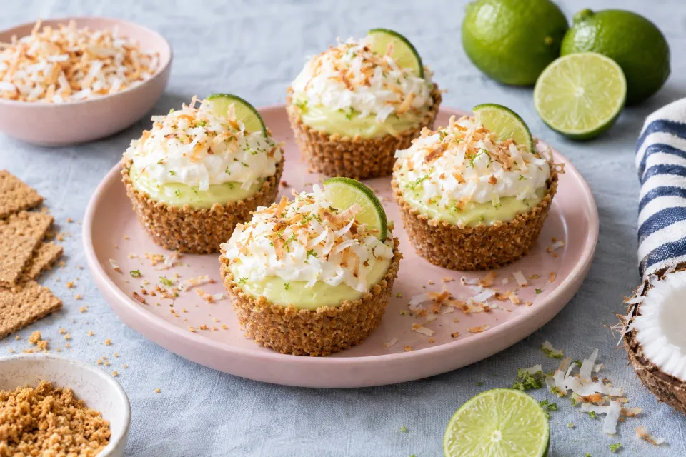 Coconut Key Lime Pie Cupcakes