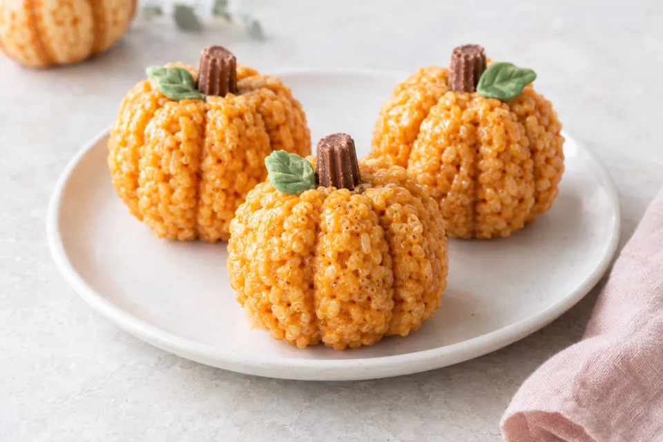 Pumpkin Rice Krispie Treats