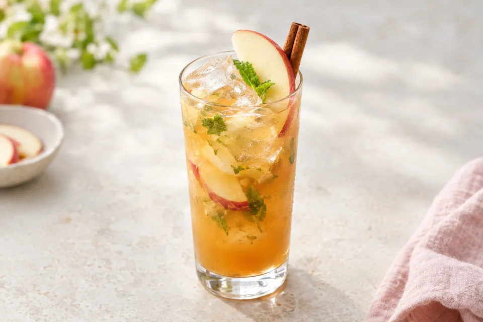 Apple Cider Whiskey Smash Mocktail