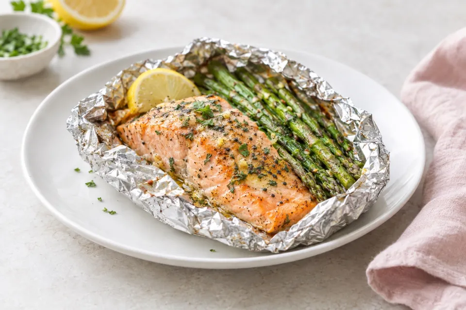 Baked Salmon and Asparagus in Foil