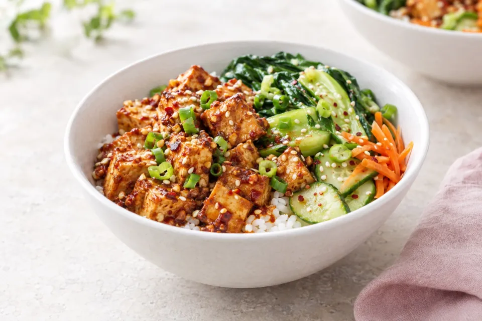 Chili Garlic Tofu Bowls