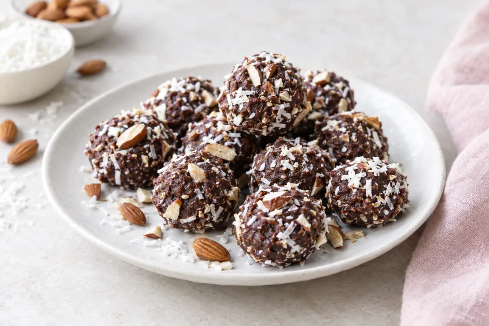Low-Sugar and Flourless Chocolate Coconut Drops with Almonds
