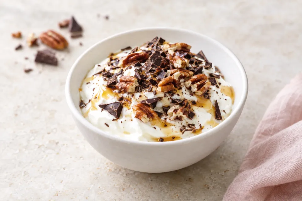 10 Minute Greek Yogurt Dessert with Agave, Dark Chocolate, and Pecans
