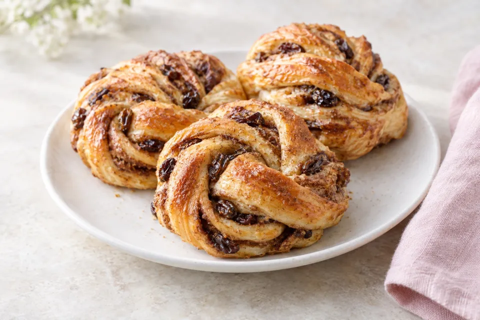 Cinnamon Raisin Twists