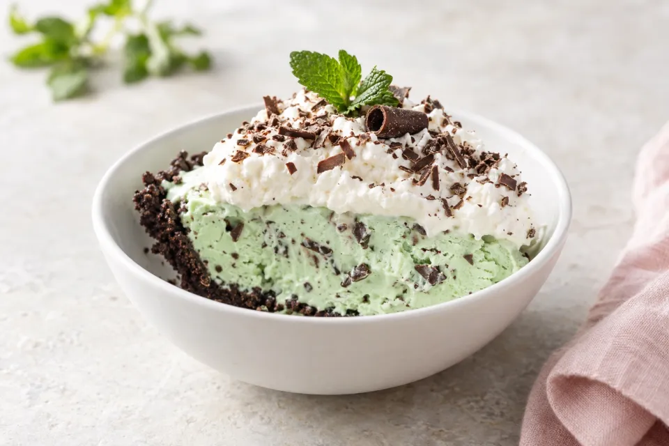 Grasshopper Ice Cream Pie