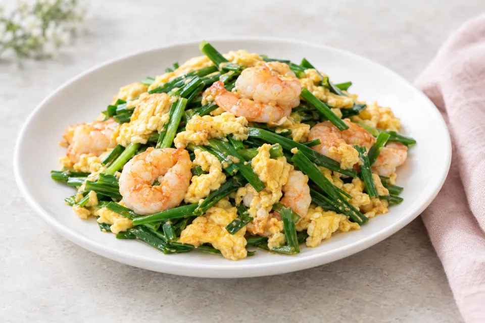 Stir-Fried Shrimp with Eggs and Chinese Chives