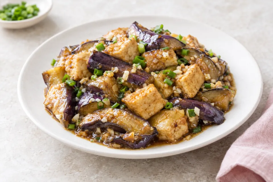 Braised Eggplant with Tofu in Garlic Sauce
