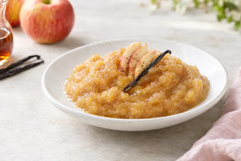 Maple Vanilla Applesauce