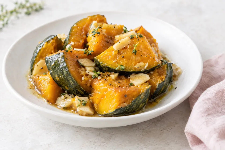 Braised Winter Squash with Garlic